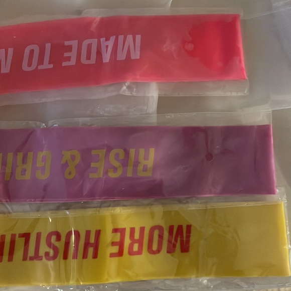 Motivational & inspirational rubber work out bands - Picture 3 of 6